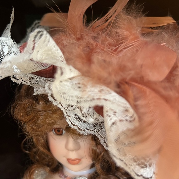 A.J. Design Vintage porcelain doll never taken out of the wood/glass custom box. - Picture 4 of 14